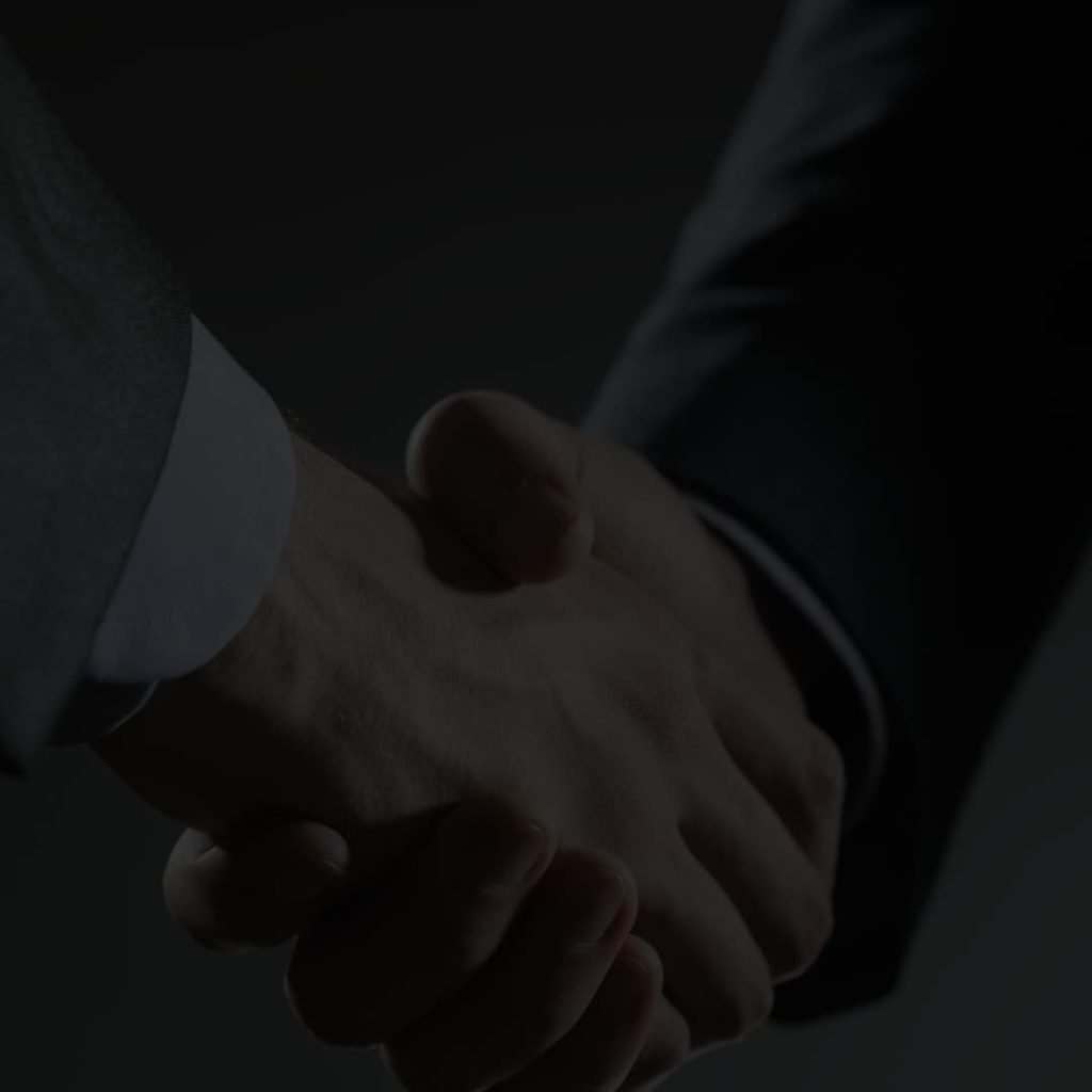 If you need to manage a donation, a purchase or a sale of property, we are specialized real estate lawyers. We will make this transaction as uncomplicated as possible for you, making life easier for you and your family.