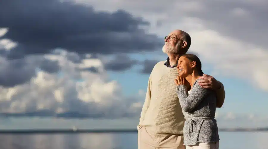 Get your non-profit visa in Spain. Do you know what the nlv consists of? This is a very popular visa for those who wish to retire in Spain. Once you obtain this visa, it grants you residency for one year. After the first year, when you renew it, it will be for two years.