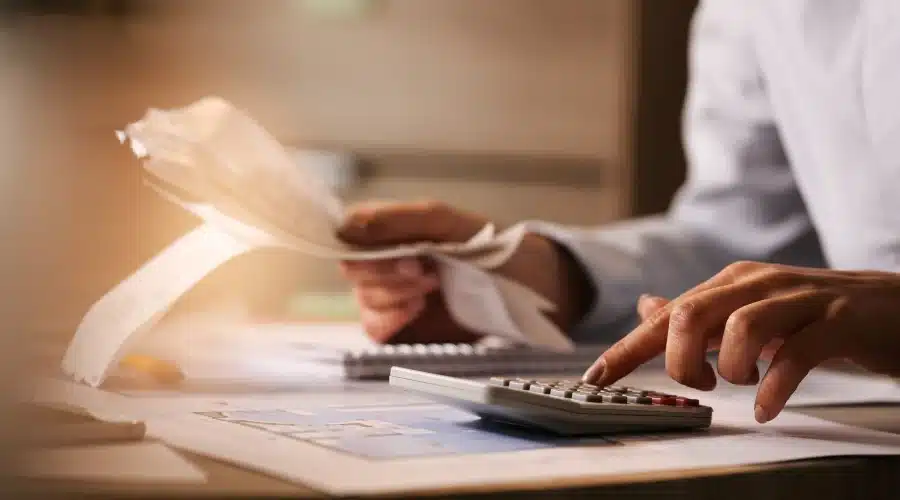 Do you know the deadlines for the 720 tax? Find out everything you need to know about it, we take care of filing it so that you don't have to worry about anything.