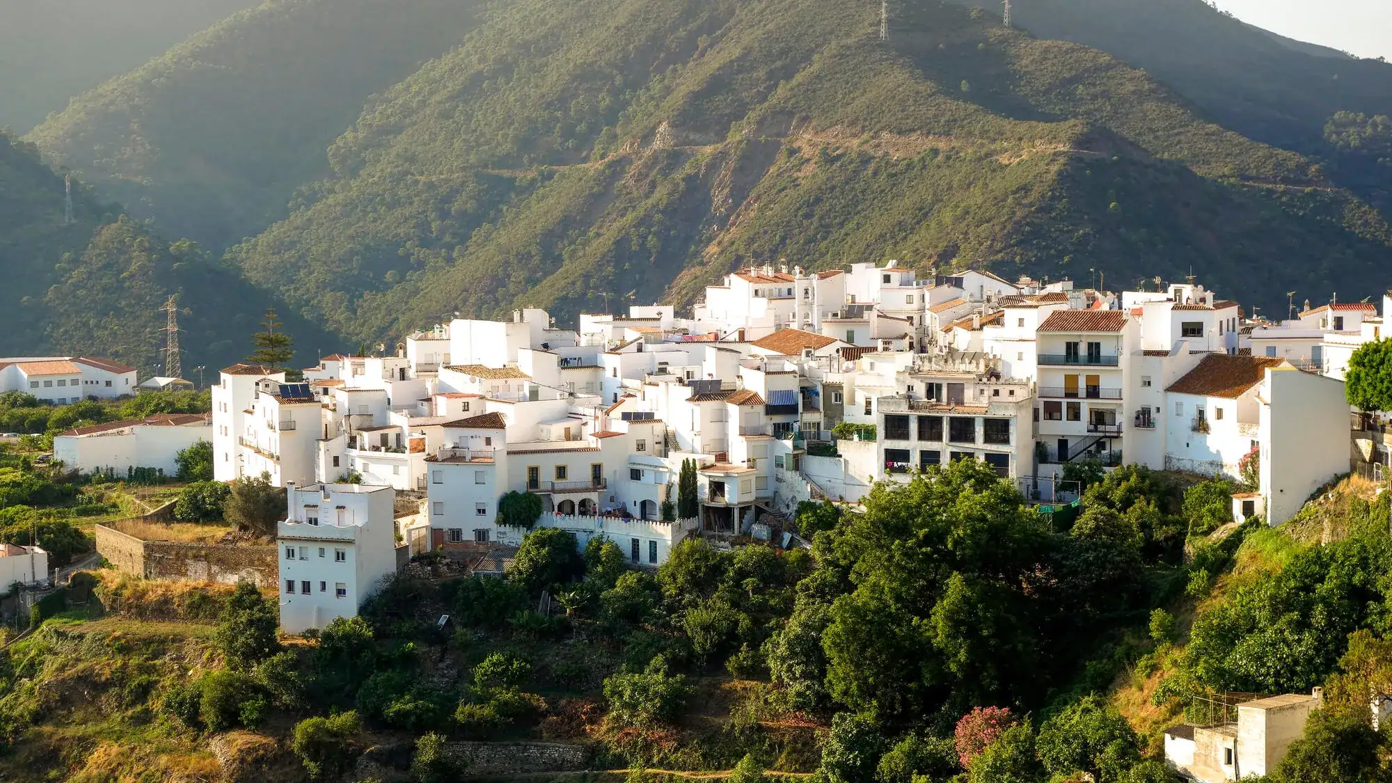 Unlock the door to your dream property in Spain as we guide you through the enchanting journey of buying real estate in Malaga and the picturesque village of Istán. Immerse yourself in the allure of these Spanish destinations, from the vibrant real estate scene in Malaga to the tranquil charm of Istán. Whether you're a seasoned investor or a first-time buyer, our expert insights will navigate you through the nuances of buying property in Spain. Explore the unique opportunities and hidden gems that await in Malaga and Istán, and embark on a seamless path to owning your piece of Spanish paradise. Discover the art of real estate in these captivating locales and make your dreams of property ownership a reality.