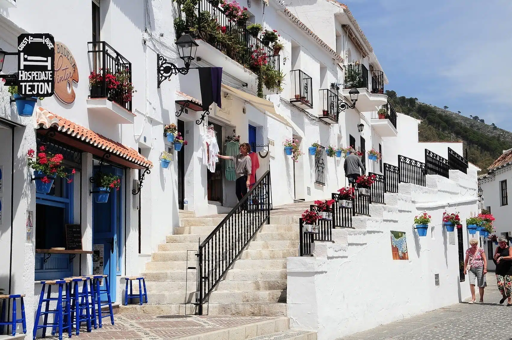 Unlock the allure of property ownership in the scenic town of Mijas, Malaga, with our expert guide on buying real estate in Spain. Explore the enchanting opportunities and the picturesque charm that Mijas offers within the dynamic Malaga property market. Whether you're a seasoned investor or a first-time buyer, our insightful advice will navigate you through the intricacies of buying property in Spain. Immerse yourself in the idyllic landscapes of Mijas, where traditional Andalusian beauty meets modern comfort. Make well-informed decisions to secure your ideal property and embrace the laid-back Mediterranean lifestyle in this sought-after destination on the Costa del Sol.
