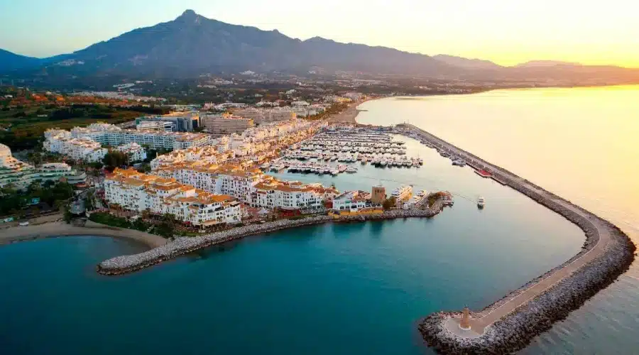 Views of Puerto Banus in Marbella, Spain. Discover Marbella area.