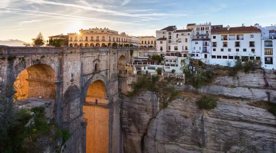 Discover the cheapest town for rent in Malaga and what you have to visit there. Ronda offers a haven for those seeking budget-friendly accommodations.