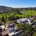 Houses in Nueva Andalucia next to the golf courses in Marbella