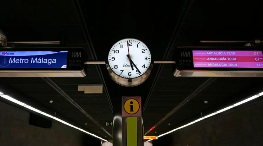 metro clocks malaga spain 3 Things no one knows about Malaga