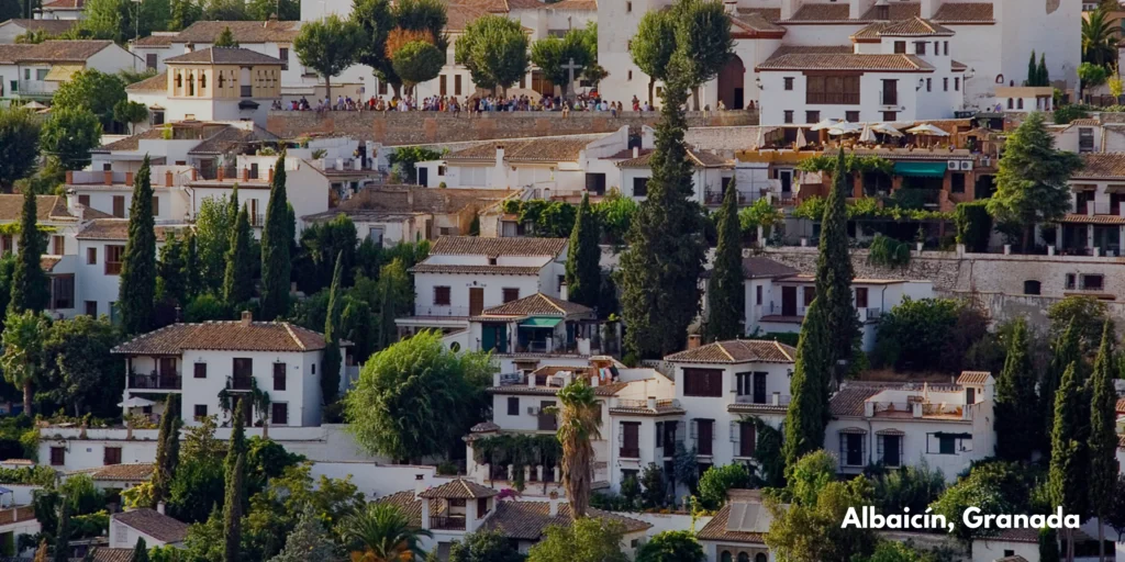 where to live granada