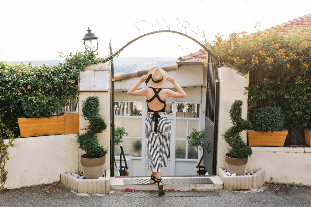 how to put rural hotel in spain